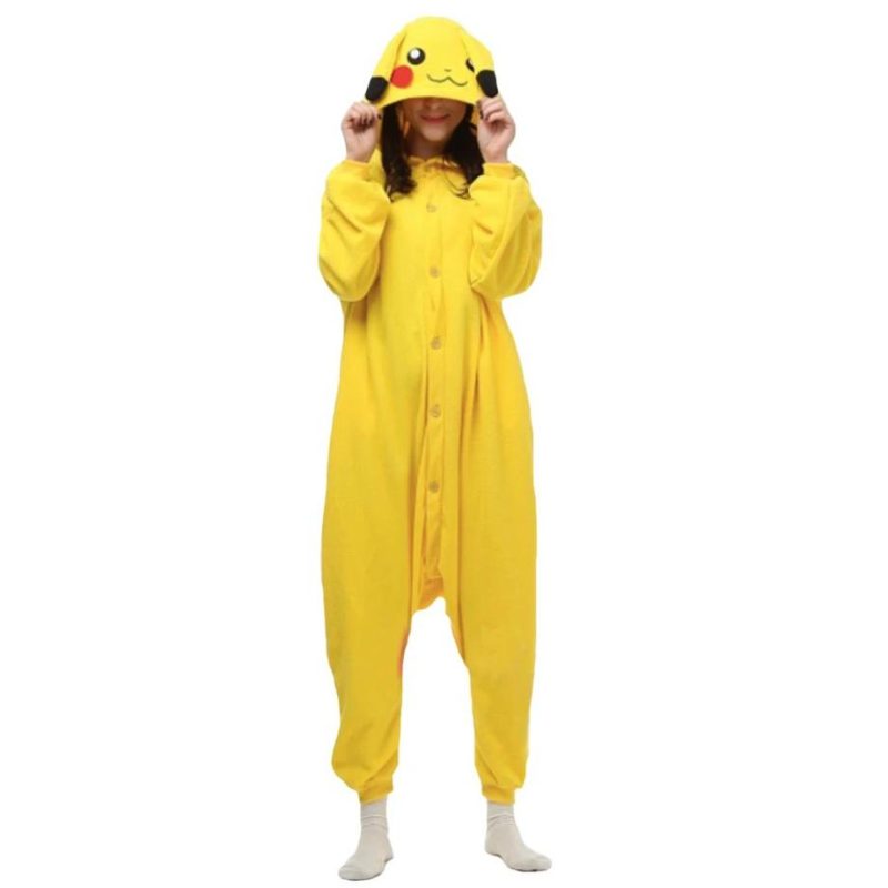combinaison pyjama pikachu